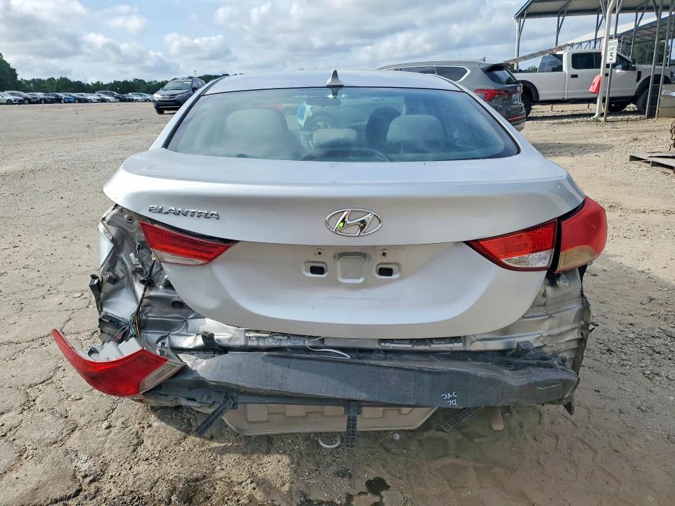 5NPDH4AE8DH156629 2013 HYUNDAI ELANTRA photo no. 6