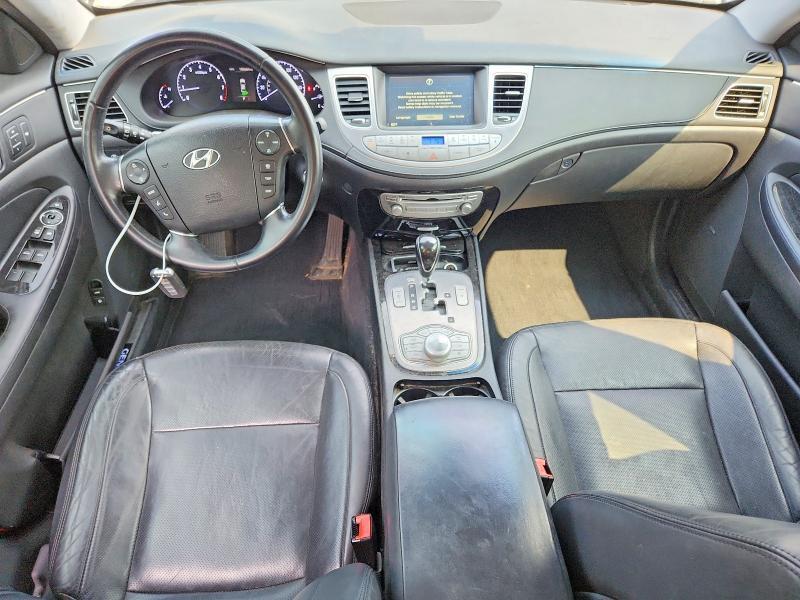 2013 HYUNDAI GENESIS — Фото 8 из 13