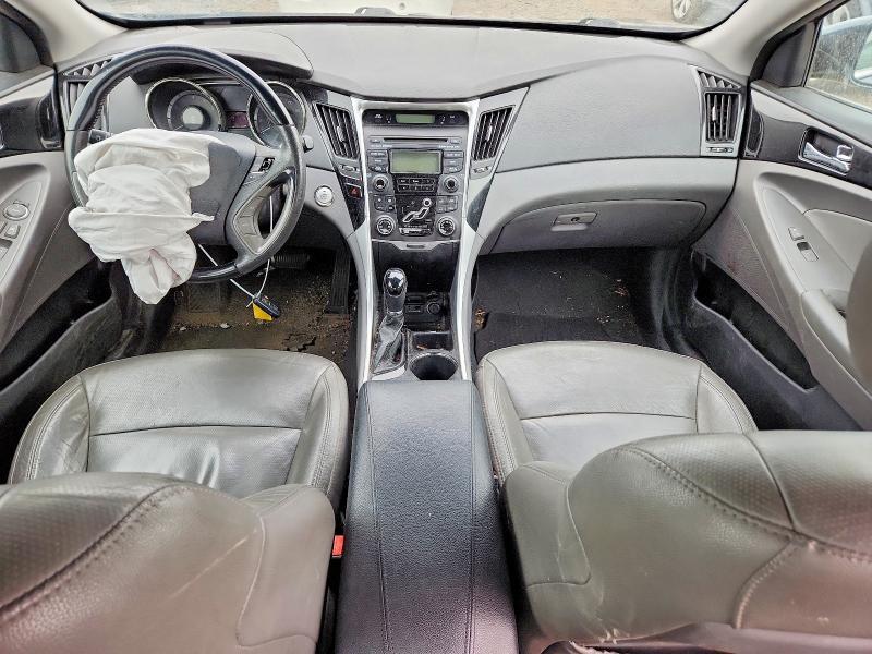 5NPEC4ACXDH693309 2013 HYUNDAI SONATA photo no. 8