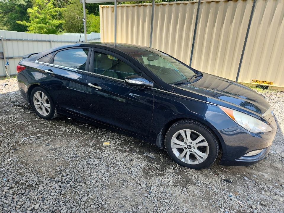 5NPEC4AC6DH643071 2013 HYUNDAI SONATA photo no. 4