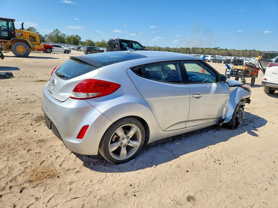 KMHTC6AD4DU167934 2013 HYUNDAI VELOSTER photo no. 3