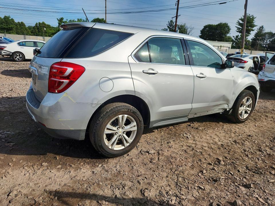2017 CHEVROLET EQUINOX LS — Фото 3 из 13