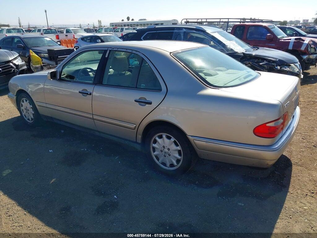WDBJF65H5XA875145 1999 MERCEDES-BENZ E 320 photo no. 3