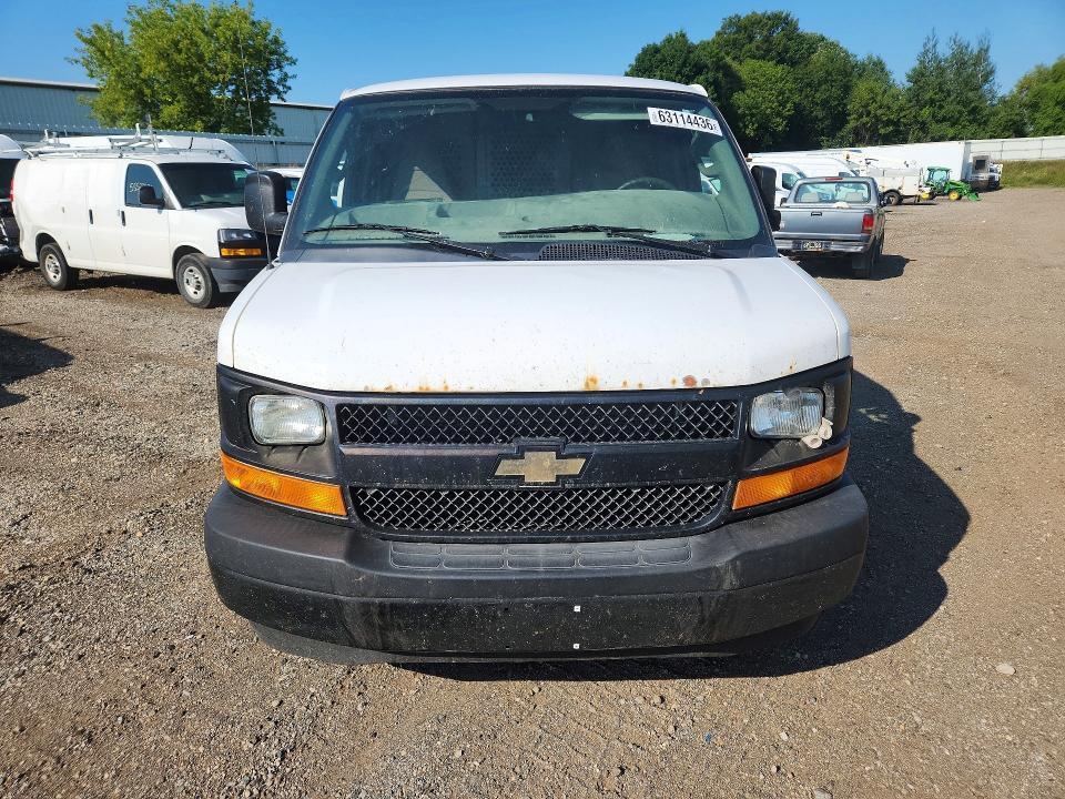 1GCZGGFF8H1108301 2017 CHEVROLET EXPRESS 3500 photo no. 5