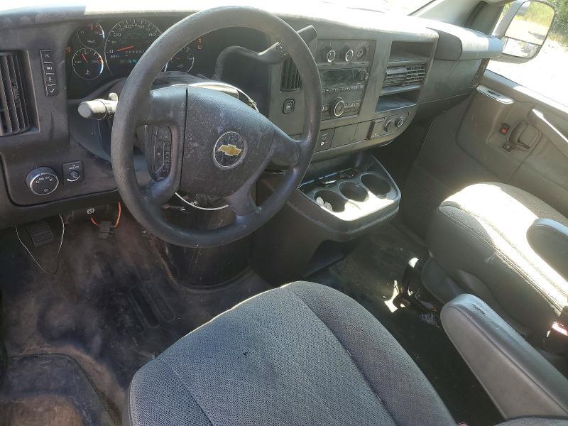 1GCZGGFF8H1108301 2017 CHEVROLET EXPRESS 3500 photo no. 8