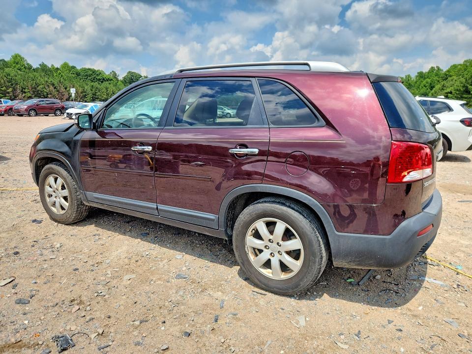 2013 KIA SORENTO LX — Фото 2 из 13