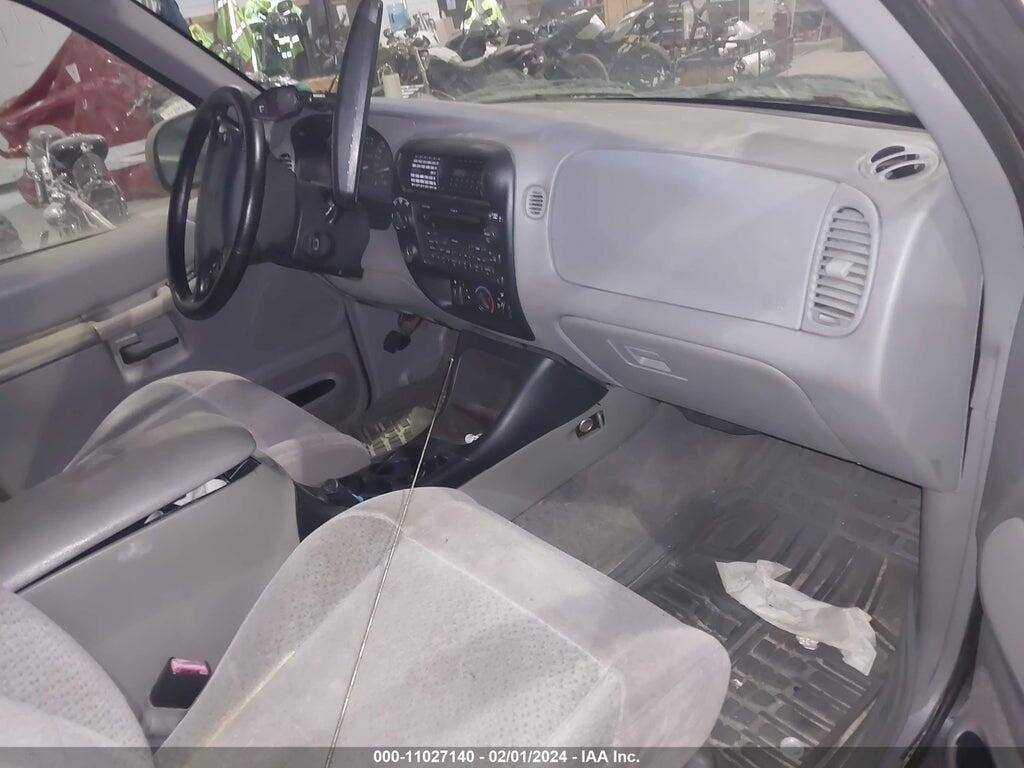 4M2ZU54E4XUJ00999 1999 MERCURY MOUNTAINEER photo no. 5
