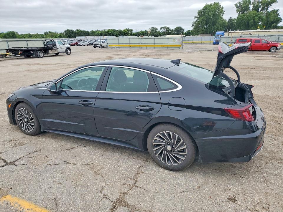 2022 HYUNDAI SONATA HYBRID SEL — Фото 2 из 13