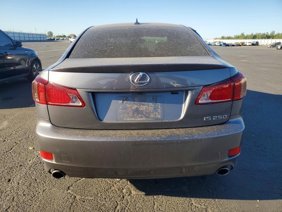JTHBF5C23D5187730 2013 LEXUS IS photo no. 6