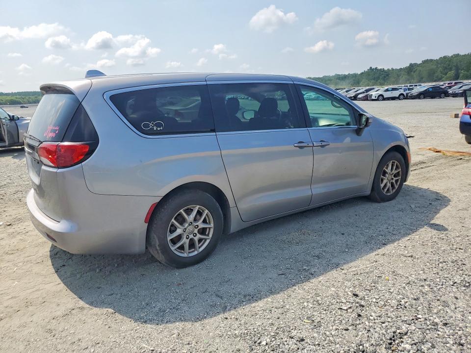 2017 CHRYSLER PACIFICA TOURING — Фото 3 из 13