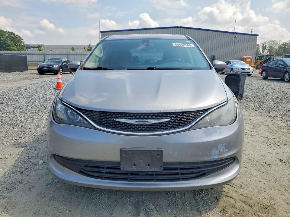 2017 CHRYSLER PACIFICA TOURING — Фото 5 из 13