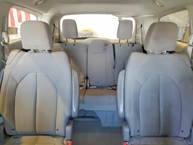 2017 CHRYSLER PACIFICA TOURING — Фото 10 из 13
