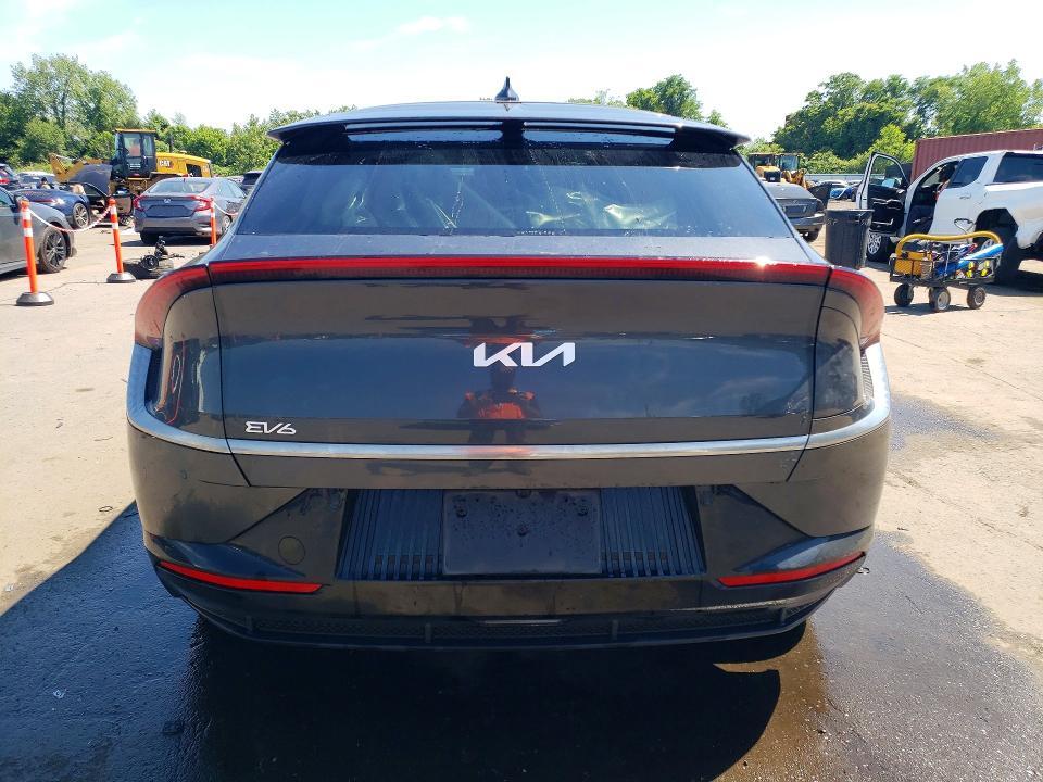 2022 KIA EV6 WIND — Фото 6 из 13
