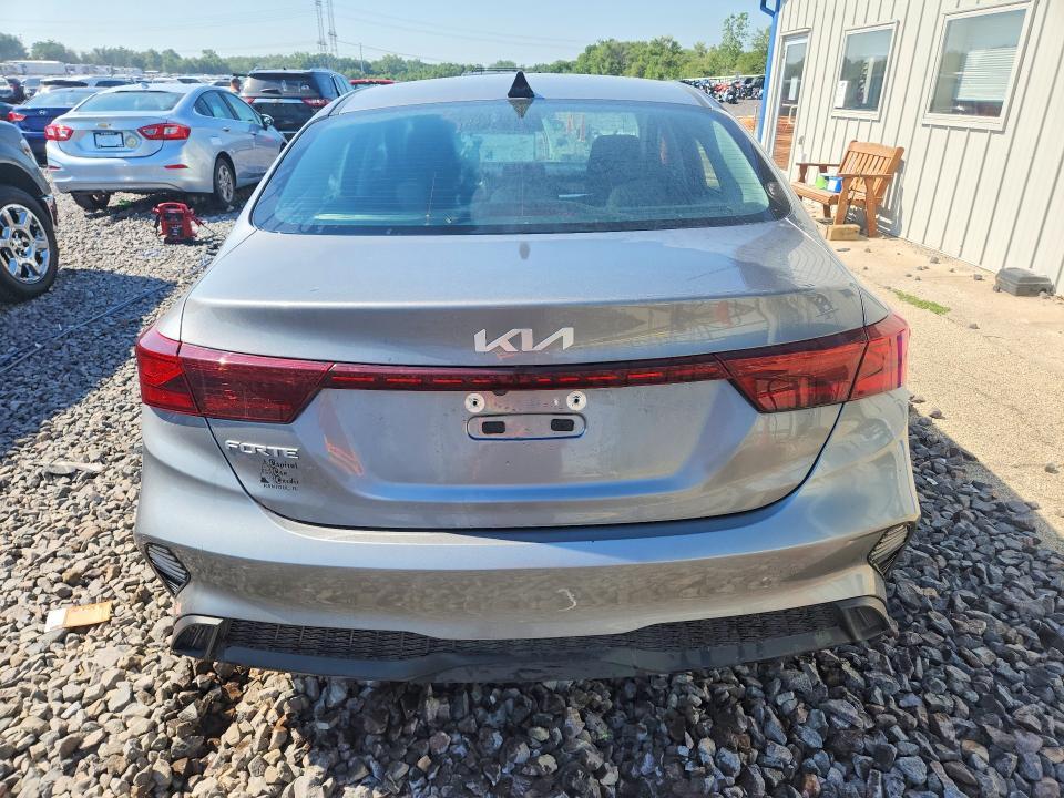 2022 KIA FORTE LXS — Фото 6 из 13