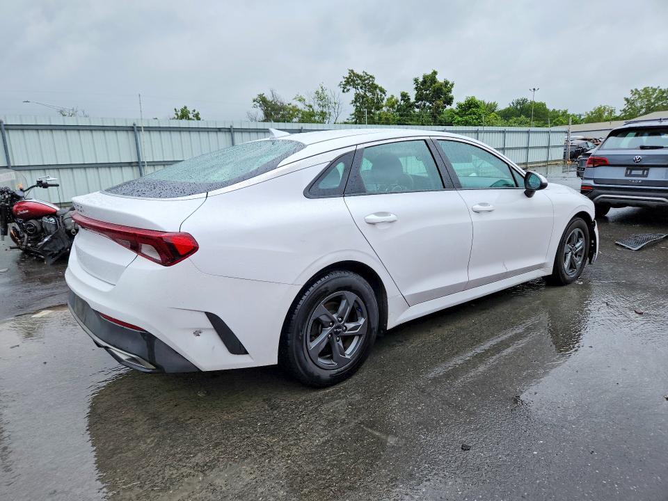 2022 KIA K5 LX — Фото 3 из 12
