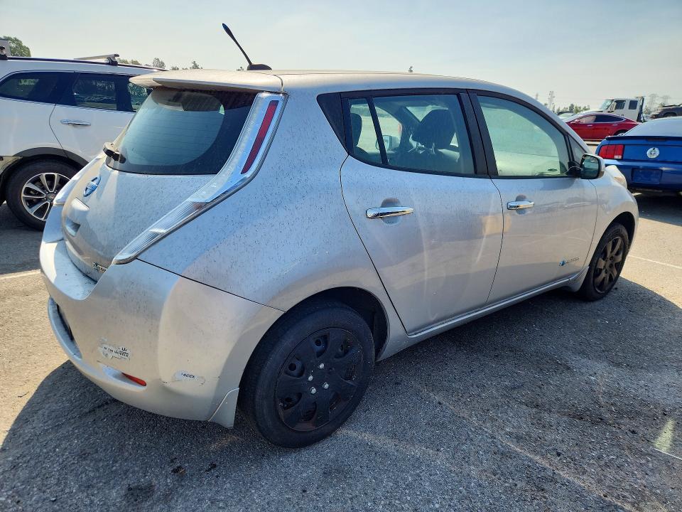 2013 NISSAN LEAF — Фото 3 из 12