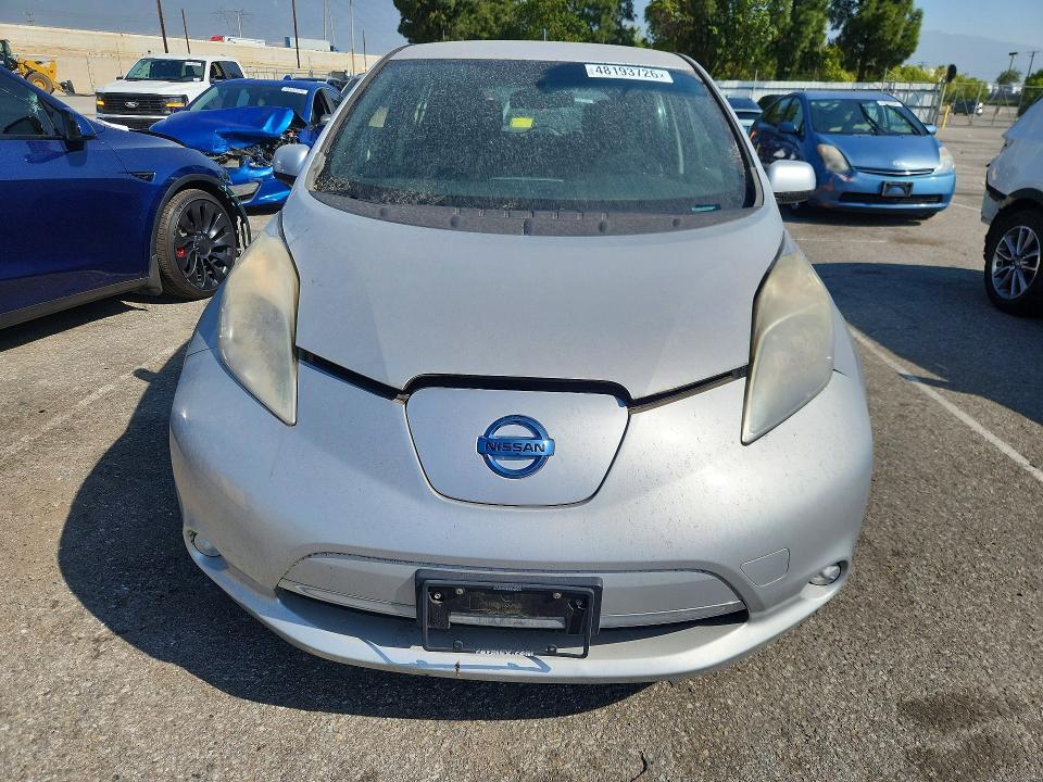 2013 NISSAN LEAF — Фото 5 из 12