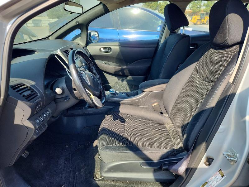 2013 NISSAN LEAF — Фото 7 из 12