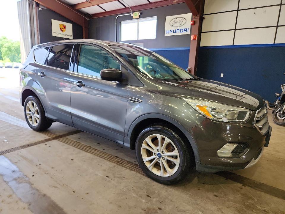 2017 FORD ESCAPE SE — Фото 4 из 13