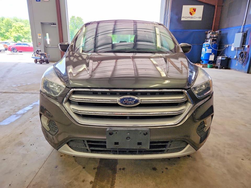 2017 FORD ESCAPE SE — Фото 5 из 13