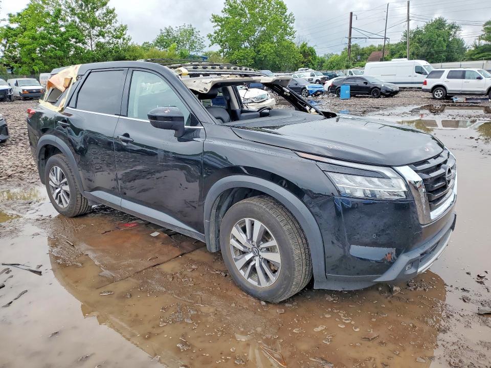 2022 NISSAN PATHFINDER SL — Фото 4 из 13