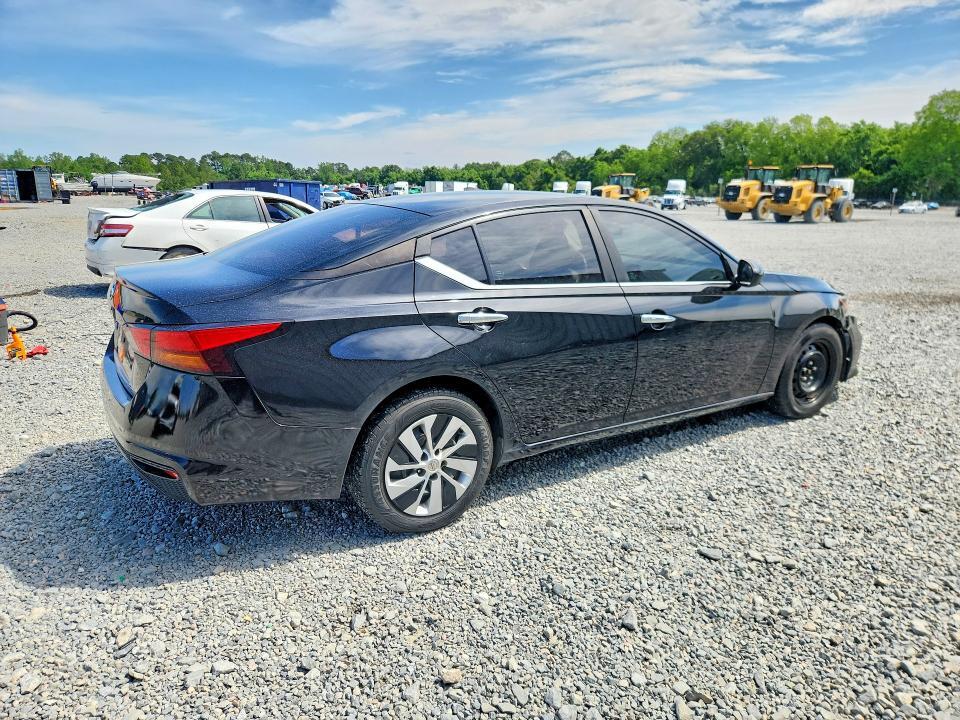 2022 NISSAN ALTIMA S — Фото 3 из 12