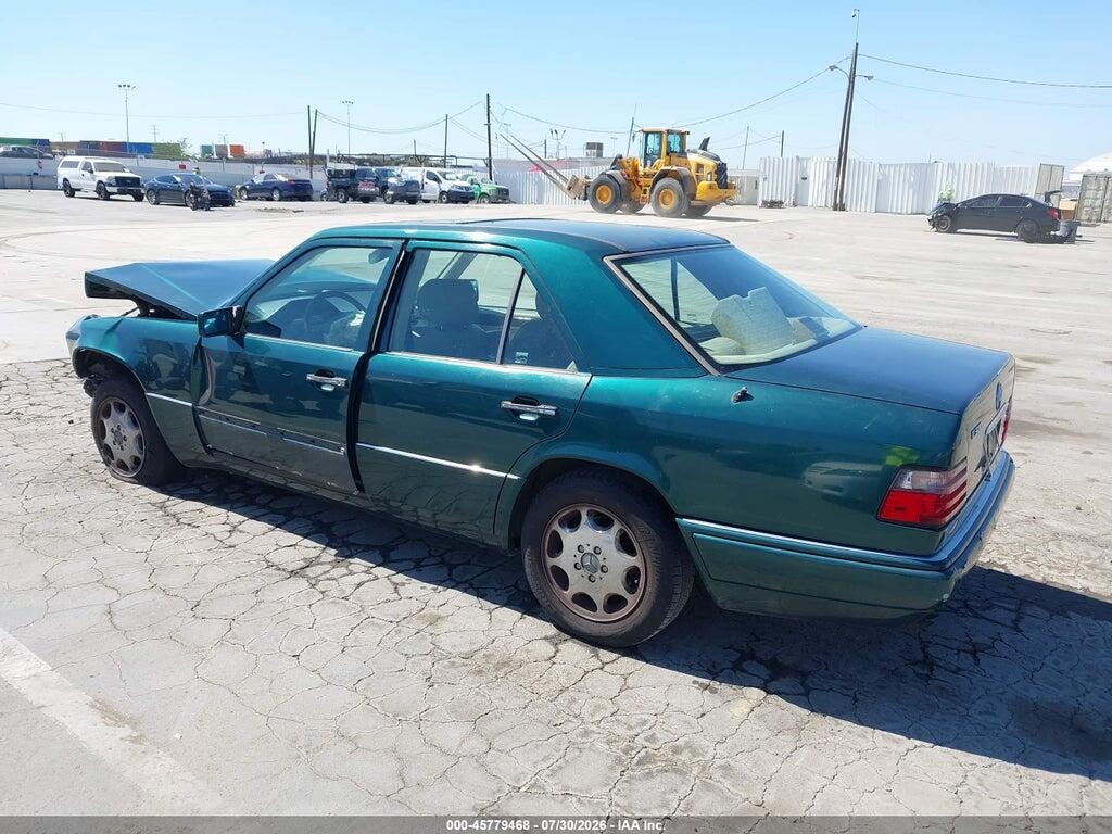 WDBEA32E1SC156559 1995 MERCEDES-BENZ E photo no. 3