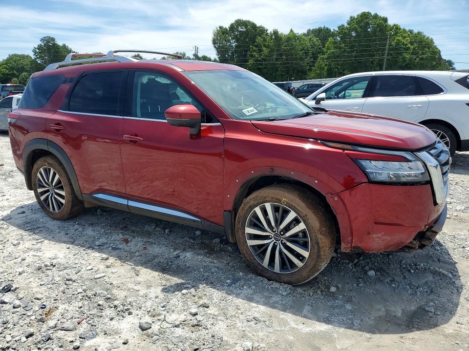 2022 NISSAN PATHFINDER PLATINUM — Фото 4 из 13