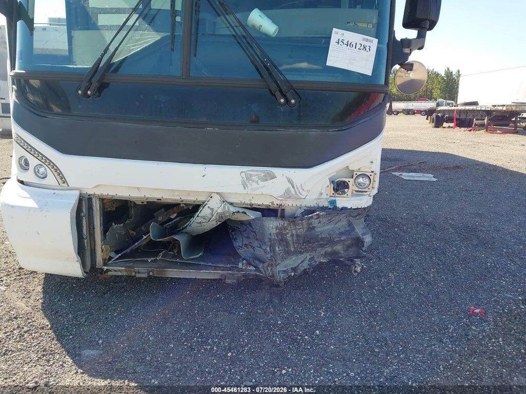 1M8TRMPA4XP060522 1999 MOTOR COACH INDUSTRIES TRANSIT BUS photo no. 6