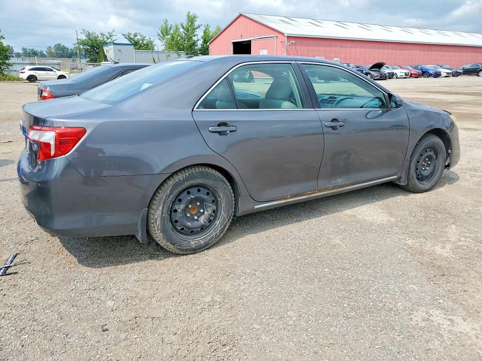 2013 TOYOTA CAMRY L — Фото 3 из 12