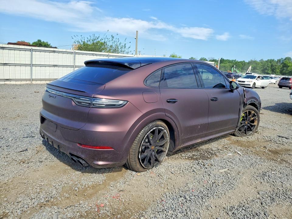 2022 PORSCHE CAYENNE S COUPE — Фото 3 из 14