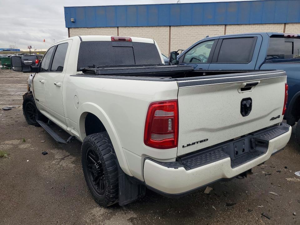 2022 RAM 2500 LIMITED — Фото 2 из 11
