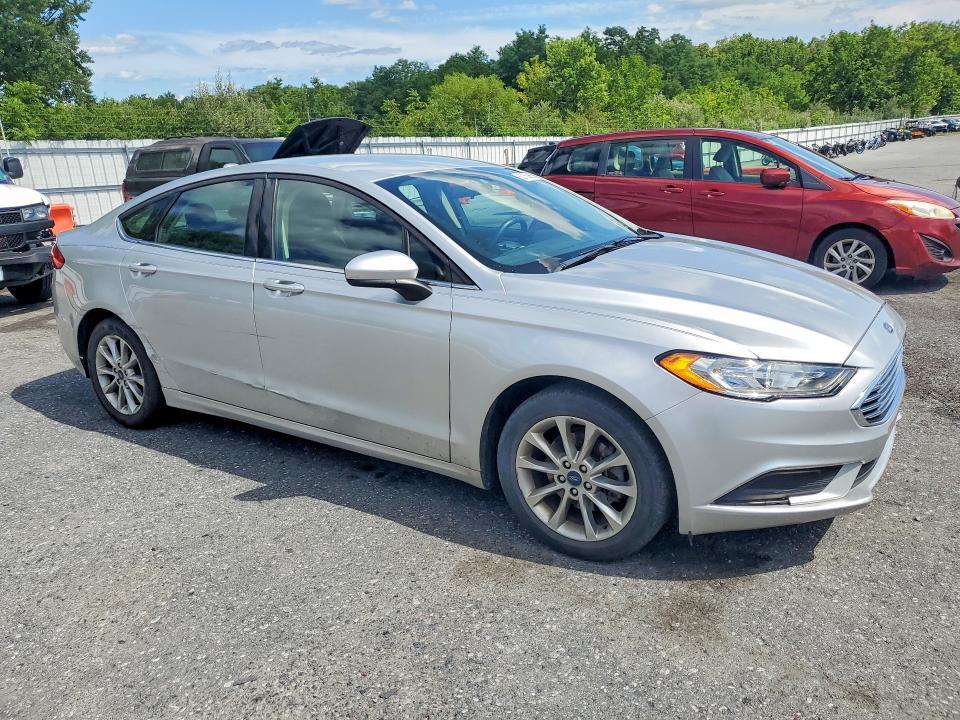 2017 FORD FUSION SE — Фото 4 из 12