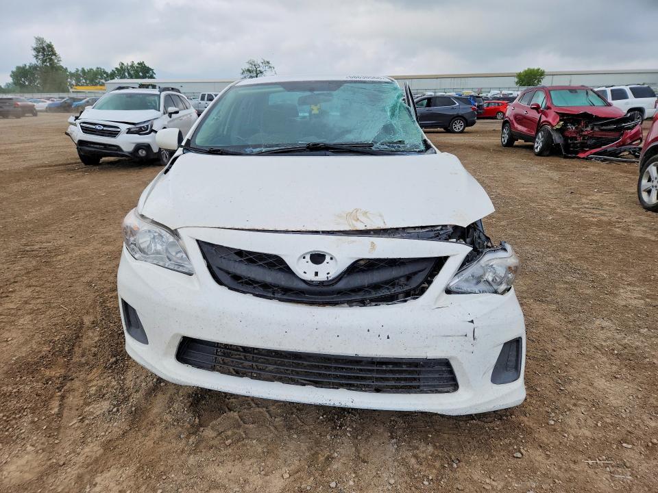 2T1BU4EE7DC109284 2013 TOYOTA COROLLA photo no. 5