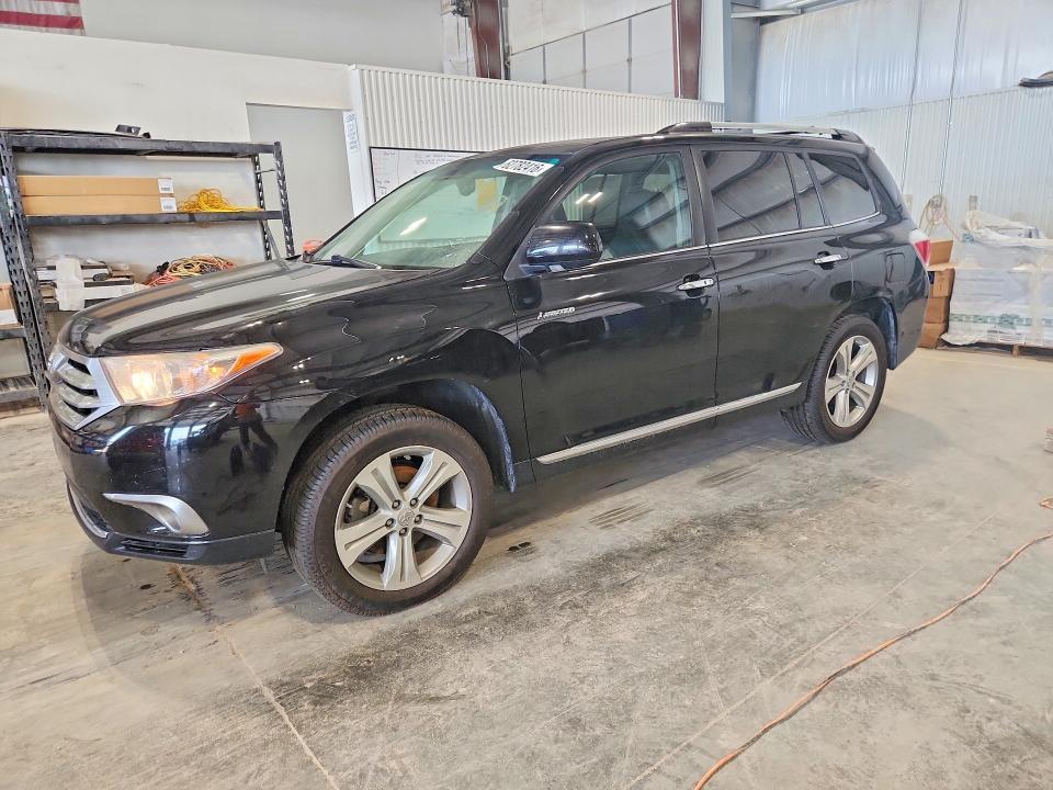 2013 TOYOTA HIGHLANDER LIMITED
