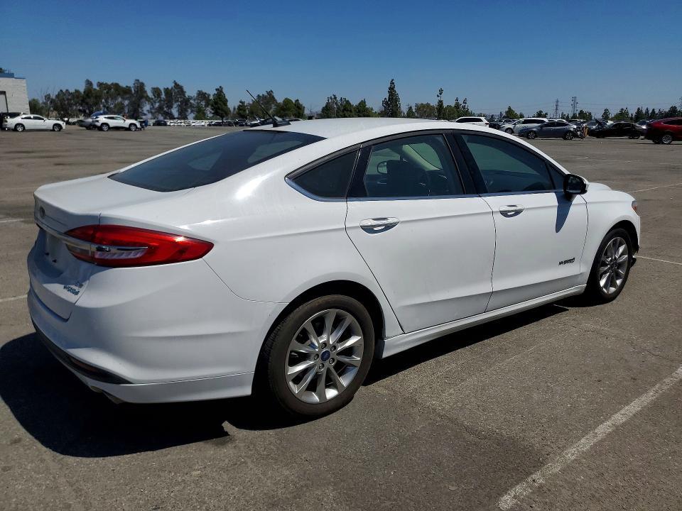 3FA6P0LUXHR355327 2017 FORD FUSION photo no. 3