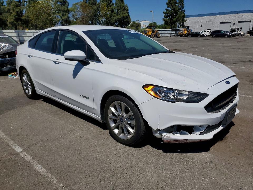 3FA6P0LUXHR355327 2017 FORD FUSION photo no. 4