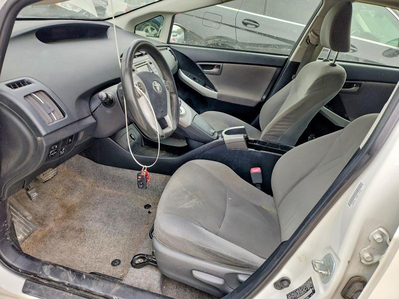 2013 TOYOTA PRIUS THREE — Фото 7 из 12