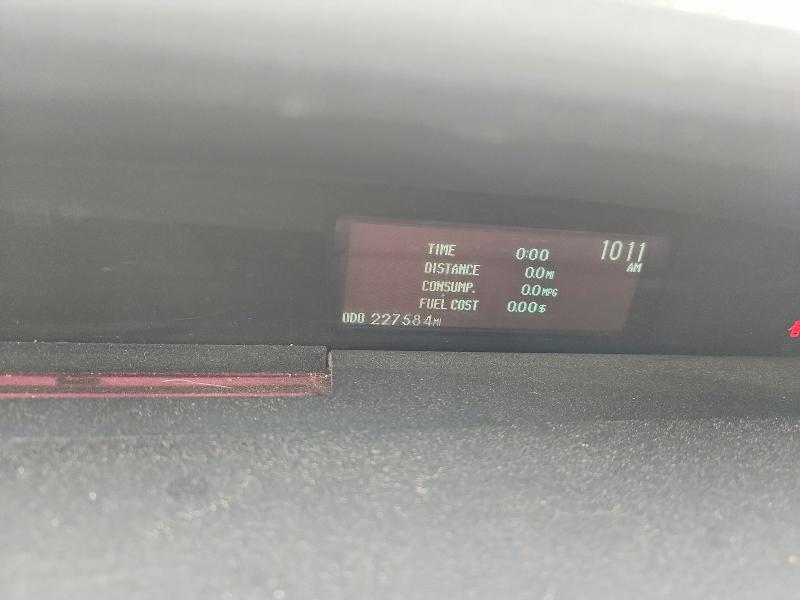 2013 TOYOTA PRIUS THREE — Фото 9 из 12