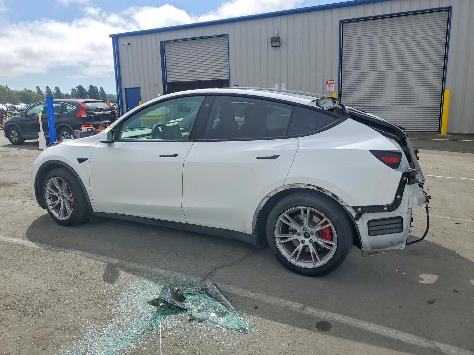 7SAYGDEF7NF556482 2022 TESLA MODEL Y photo no. 2