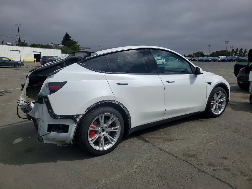 7SAYGDEF7NF556482 2022 TESLA MODEL Y photo no. 3