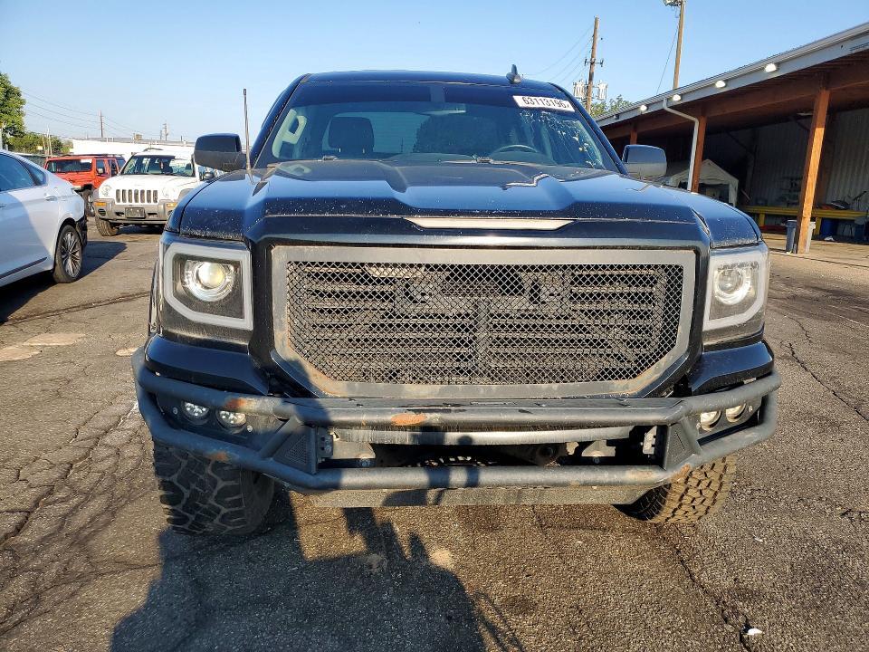 2017 GMC SIERRA K1500 SLT — Фото 5 из 12