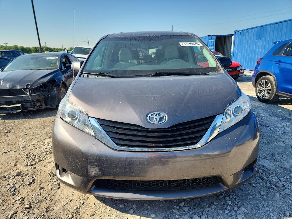 5TDKK3DC2DS292682 2013 TOYOTA SIENNA photo no. 5