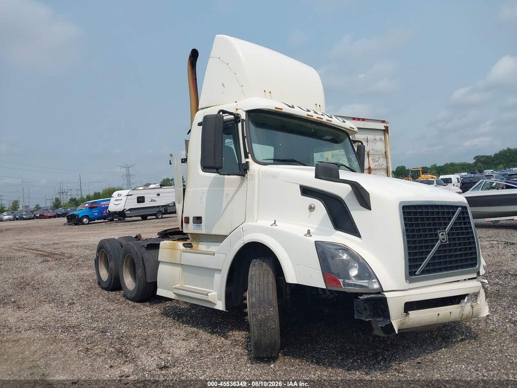 2004 VOLVO VN 4V4NC9GF84N365762