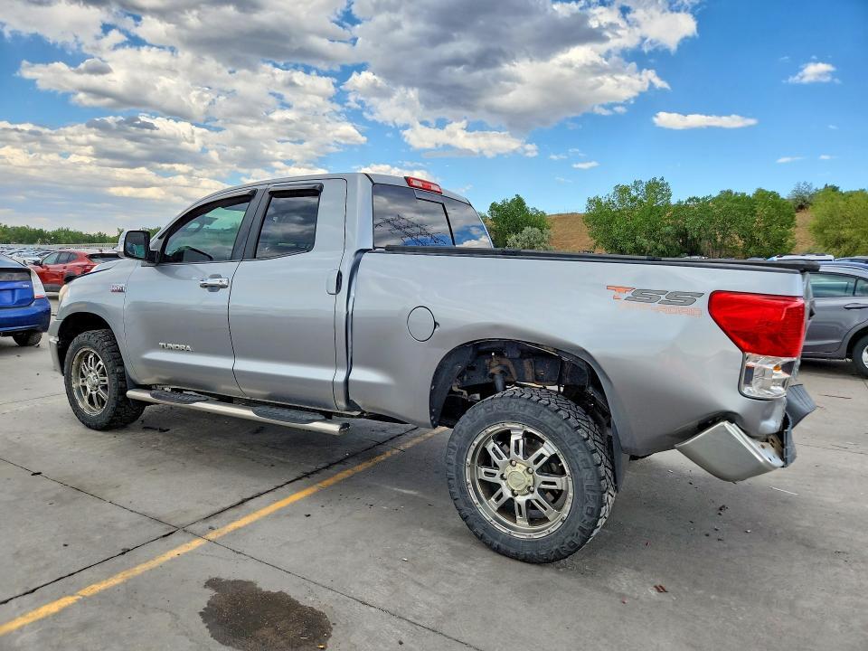 2013 TOYOTA TUNDRA DOUBLE CAB SR5 — Фото 2 из 12
