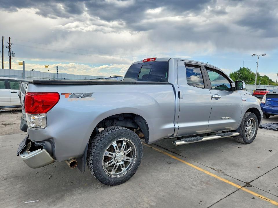 2013 TOYOTA TUNDRA DOUBLE CAB SR5 — Фото 3 из 12