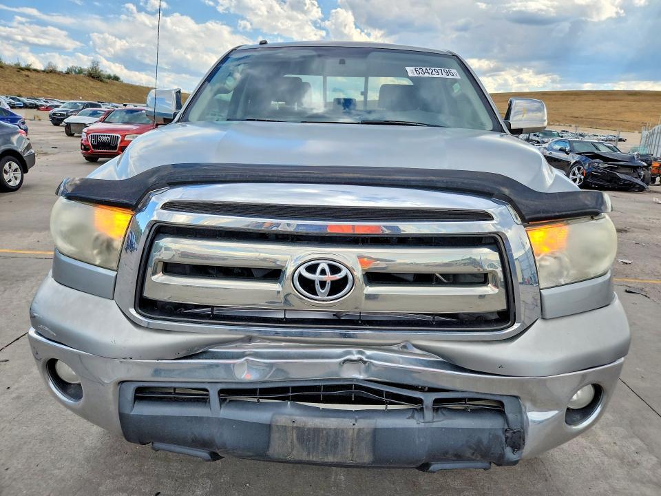 2013 TOYOTA TUNDRA DOUBLE CAB SR5 — Фото 5 из 12