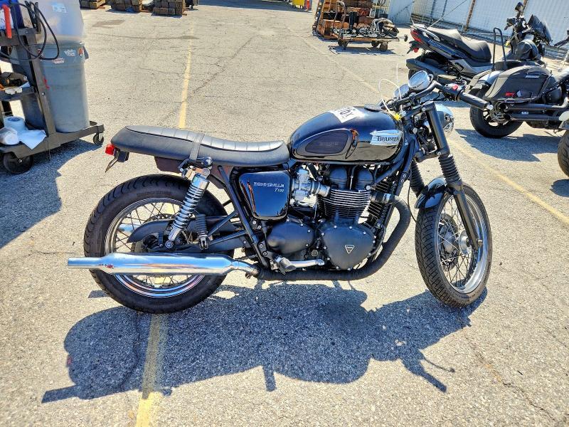 2013 TRIUMPH MOTORCYCLE BONNEVILLE SMT910K16DT556572