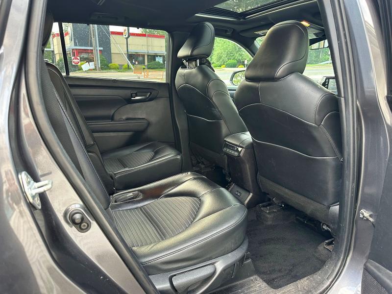 2022 TOYOTA HIGHLANDER XSE — Фото 5 из 14