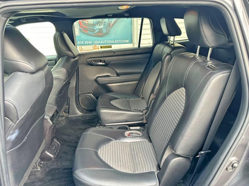 2022 TOYOTA HIGHLANDER XSE — Фото 8 из 14